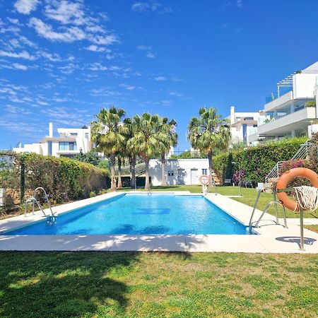 Luxury Ground Floor Apt - 300 M To Cabopino Golf Marbella Exterior photo