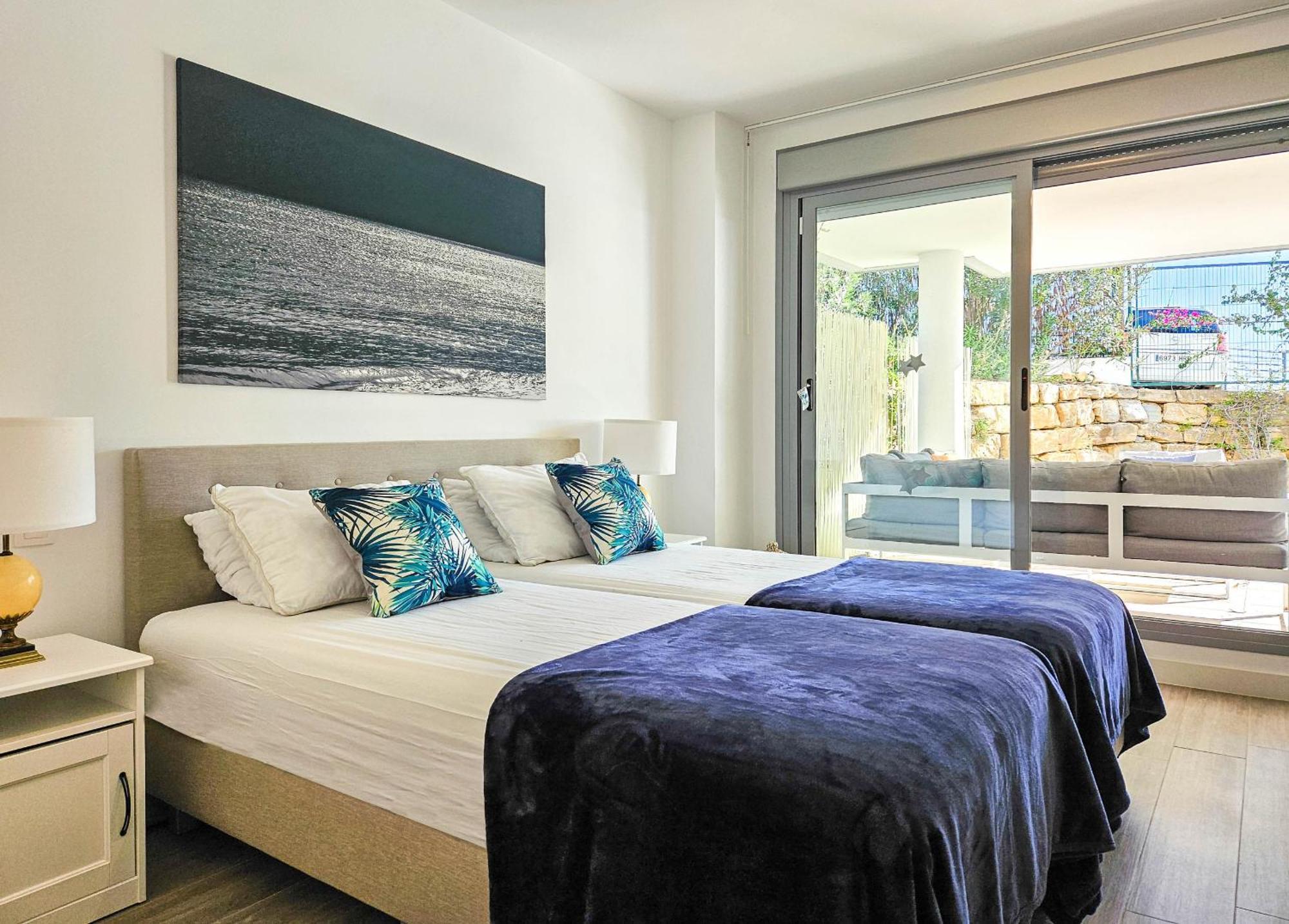 Luxury Ground Floor Apt - 300 M To Cabopino Golf Marbella Exterior photo