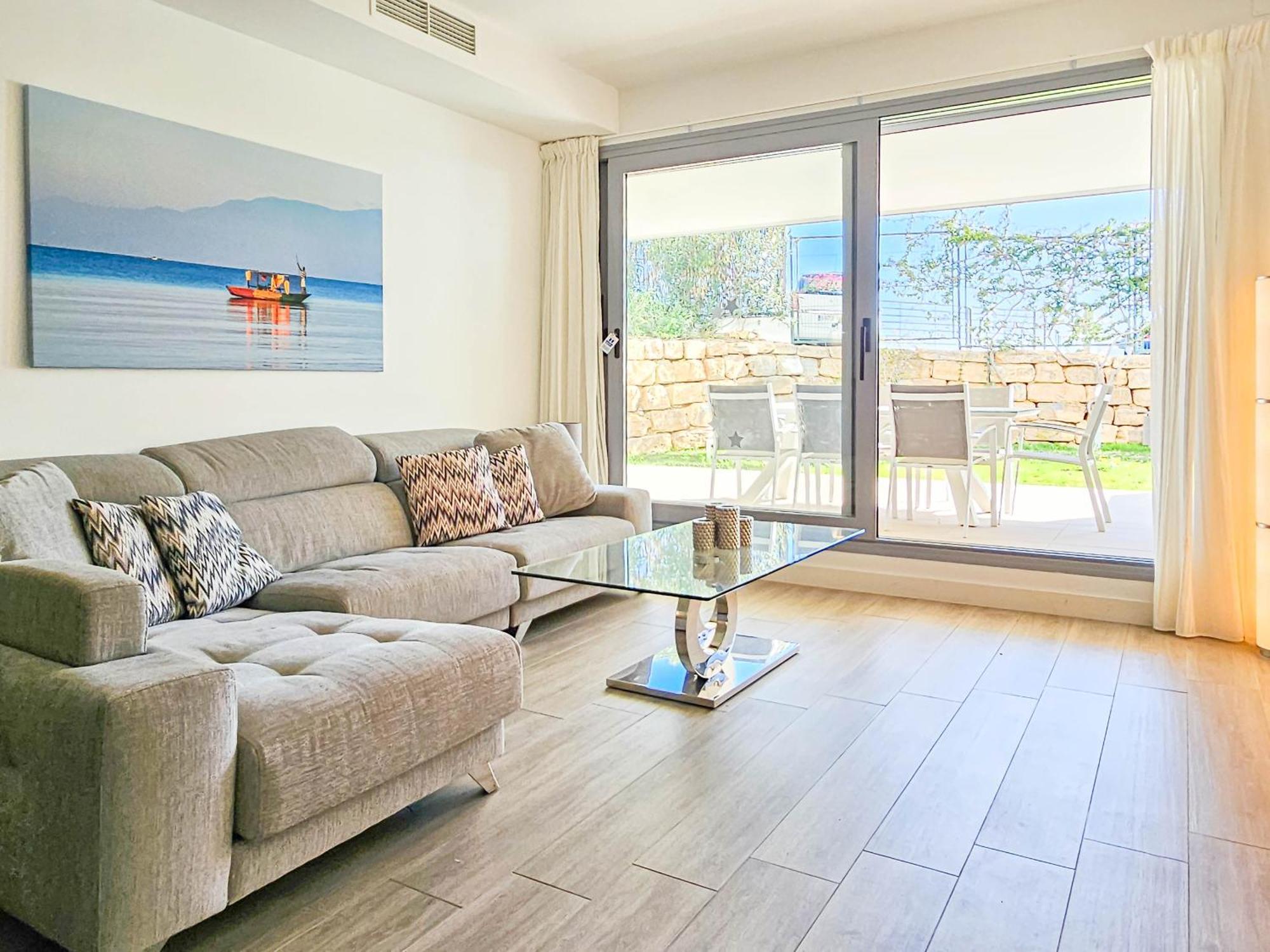 Luxury Ground Floor Apt - 300 M To Cabopino Golf Marbella Exterior photo