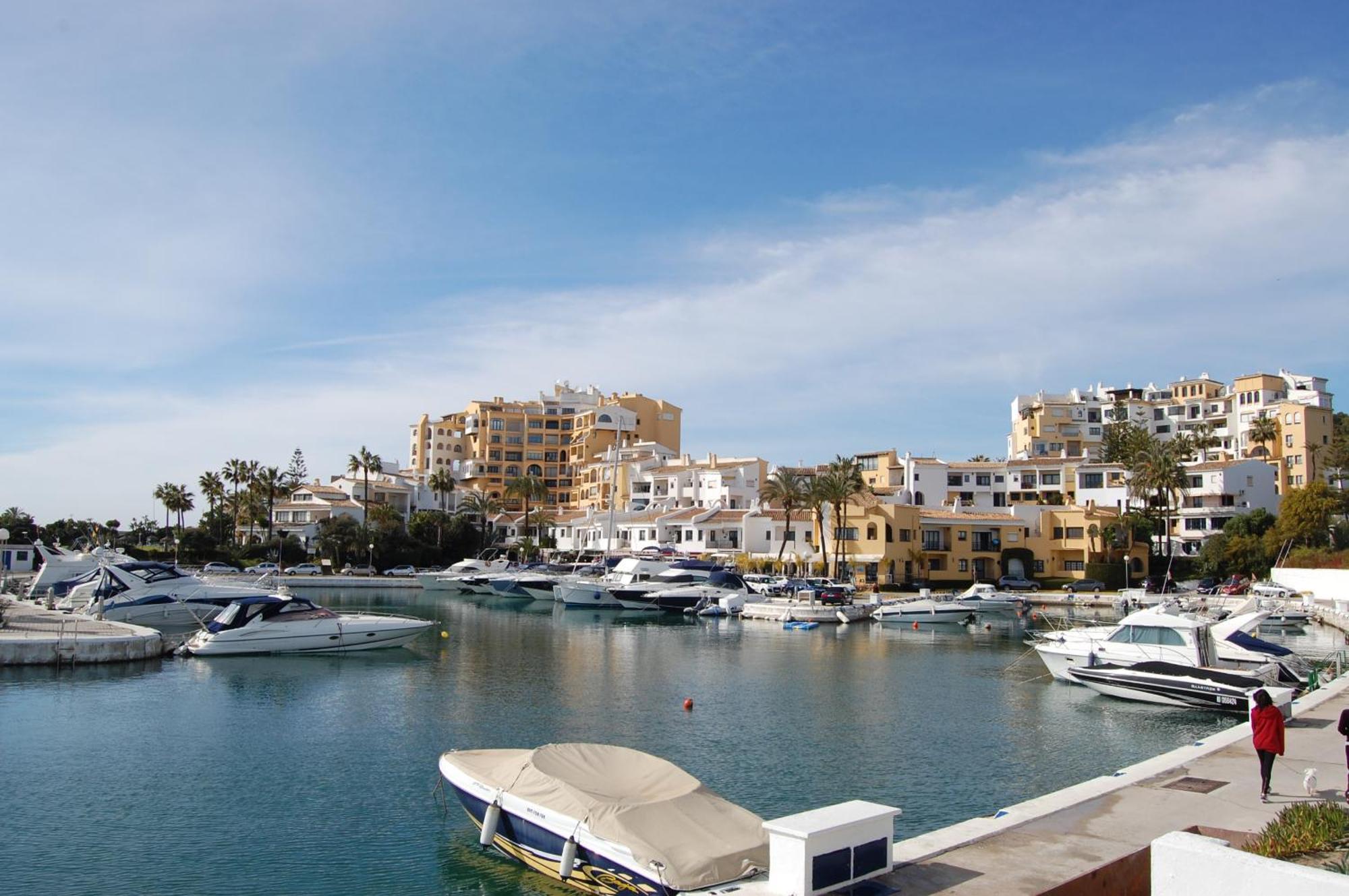 Luxury Ground Floor Apt - 300 M To Cabopino Golf Marbella Exterior photo